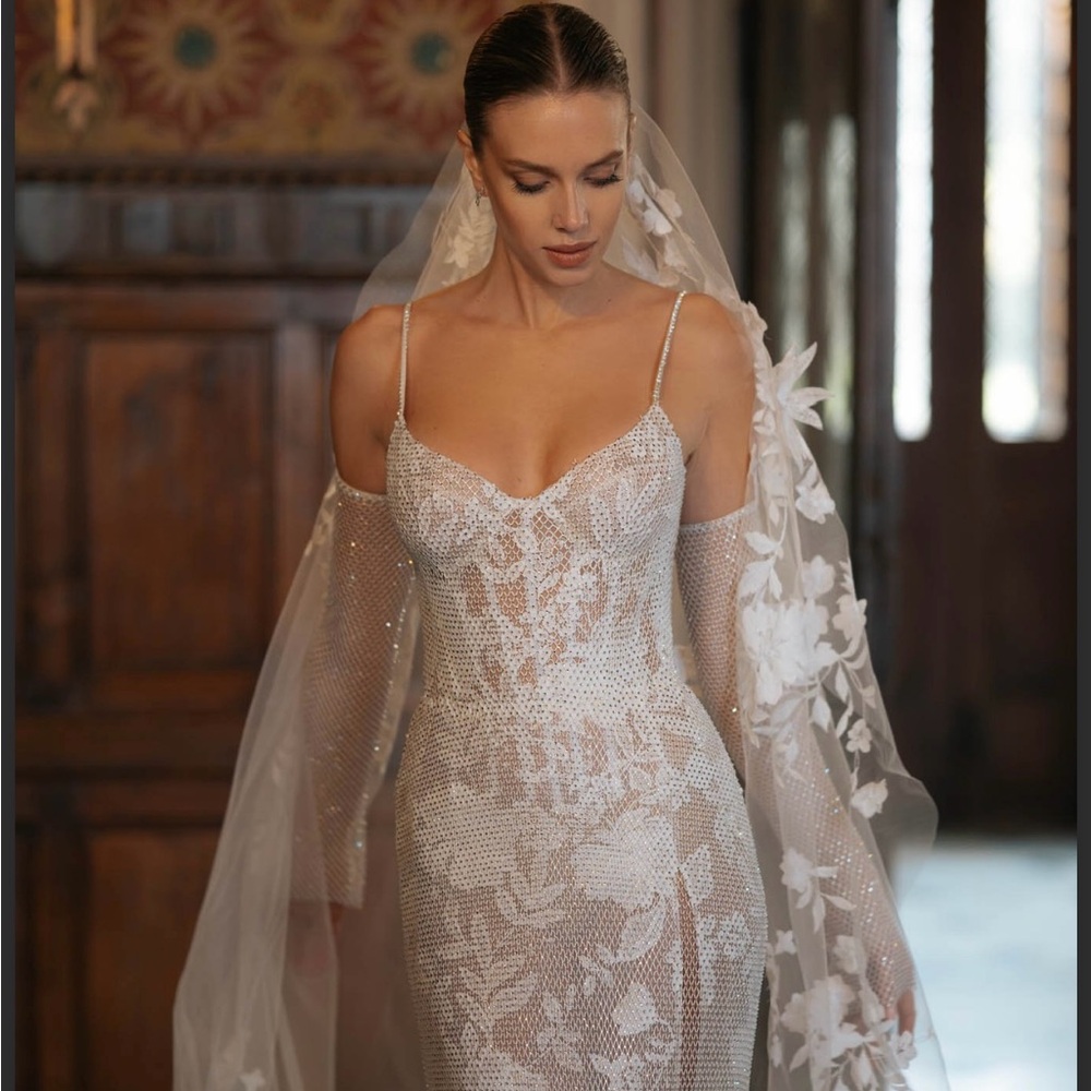 Berta Privée Crystal Lace Bridal Gown Never Worn